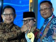 Dinilai Berhasil Kendalikan Inflasi, Wako Arlan Dianugerahi Penghargaan Oleh Kemendagri