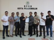 Ketua DPRD Deni Victoria Terima Audiensi Sejumlah Aktivis, Terkait Permasalahan Ini