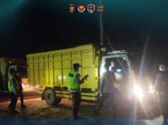 Berantas Praktik Ilegal Drilling dan Ilegal Refinery, Polsek Babat Toman Gelar Razia Angkutan Minyak
