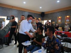 Gubernur Herman Deru Fasilitasi Kebutuhan Keluarga Korban Bus ALS Selama Proses Identifikasi di Palembang