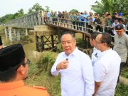 Wagub Cik Ujang Pastikan Jembatan Sungai Menang Dibangun Kembali Pada 2027