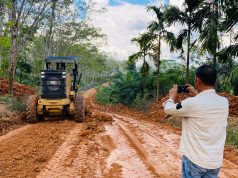 Belasan Hari Berjibaku dengan Lumpur, Gotong Royong di Jirak Jaya Buka Kembali Akses Warga